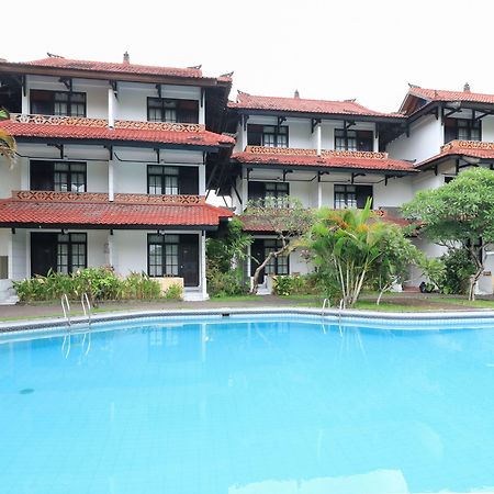 Hotel Oranjje Denpasar Zewnętrze zdjęcie