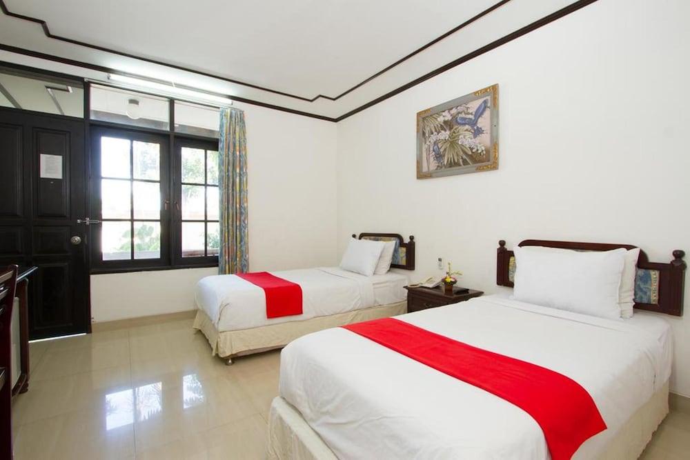 Hotel Oranjje Denpasar Zewnętrze zdjęcie