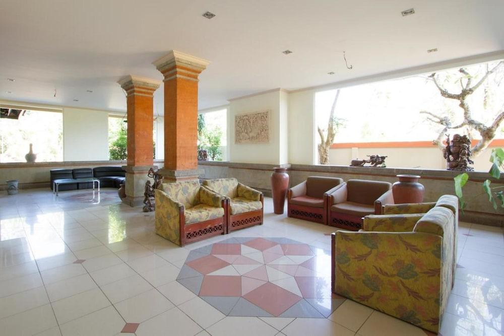 Hotel Oranjje Denpasar Zewnętrze zdjęcie