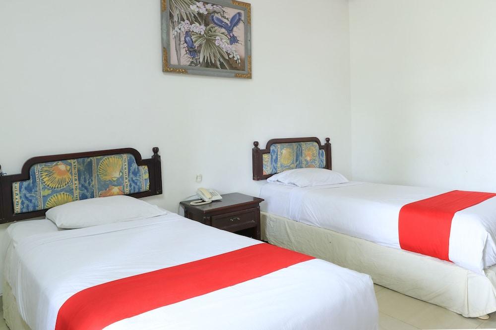 Hotel Oranjje Denpasar Zewnętrze zdjęcie