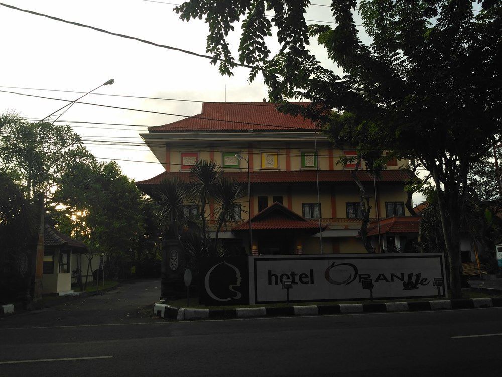 Hotel Oranjje Denpasar Zewnętrze zdjęcie