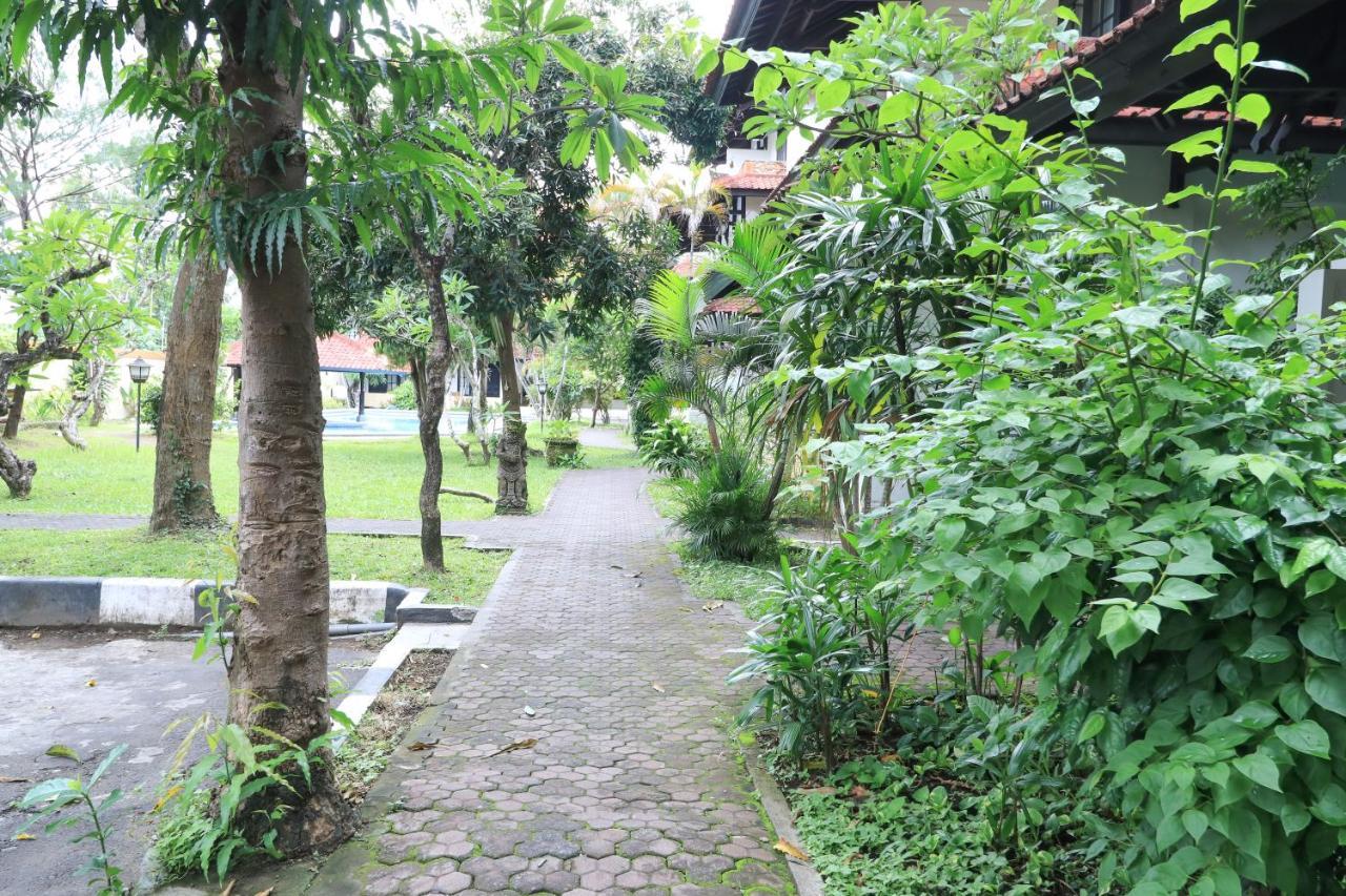 Hotel Oranjje Denpasar Zewnętrze zdjęcie